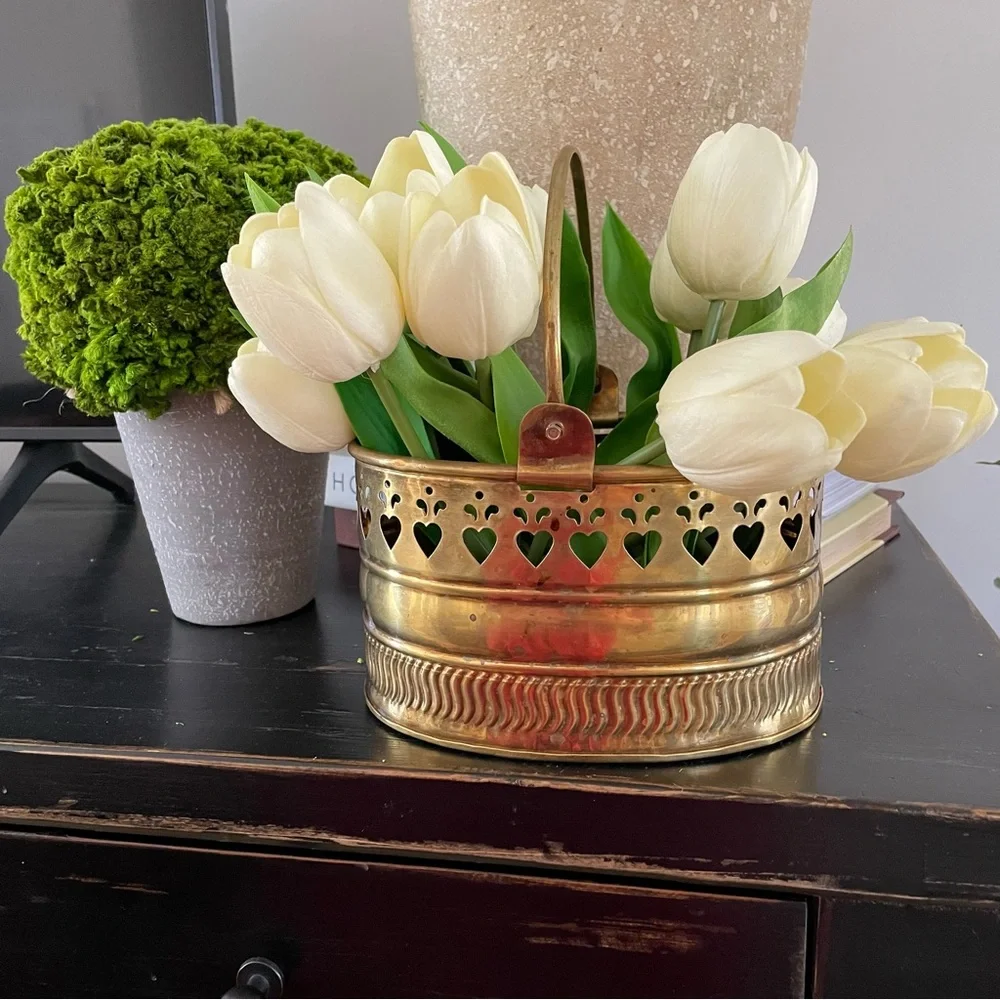 Vintage Brass Oval Basket w/ Handle 5.5”W x7.5”L x4.25D x8.5 H w/ gandl